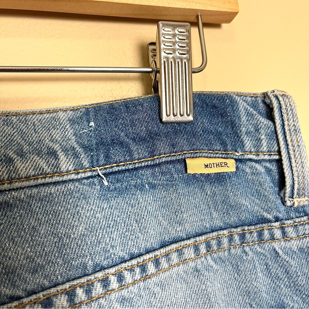 MOTHER Superior The Dodger Ankle Jeans in Romaine Calm - Picture 14 of 16